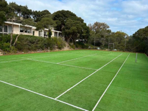 Merchant of Tennis